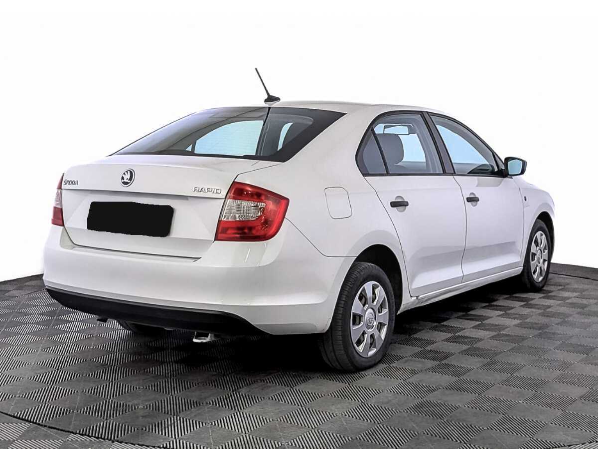 Skoda Rapid 2017 года с пробегом. Фото: #4