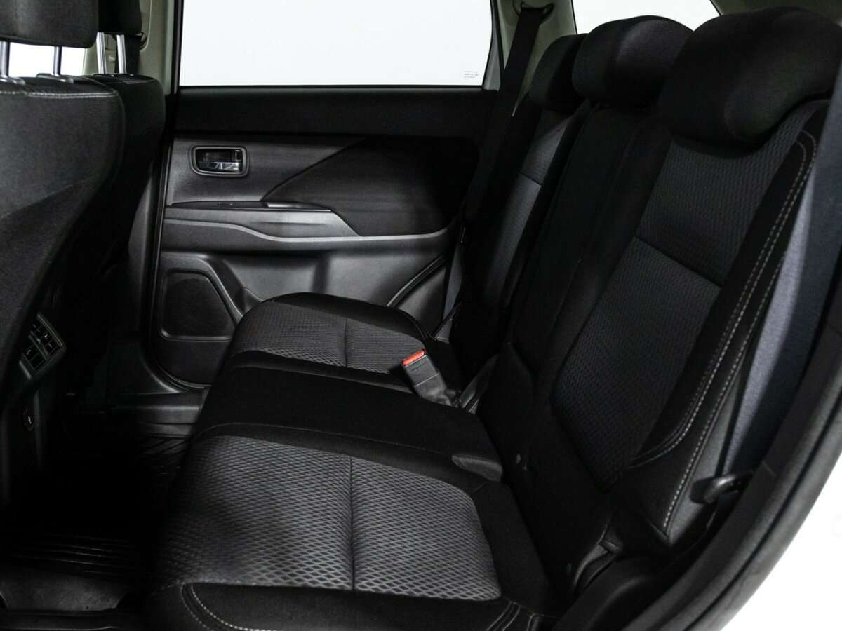 Mitsubishi Outlander 2019 года с пробегом. Фото: #9