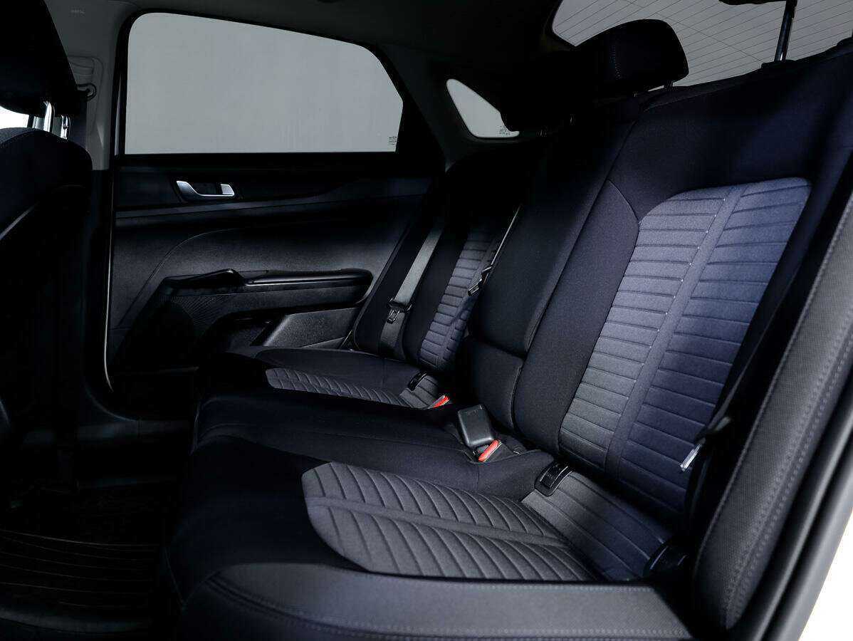 Kia K5 2021 года с пробегом. Фото: #10