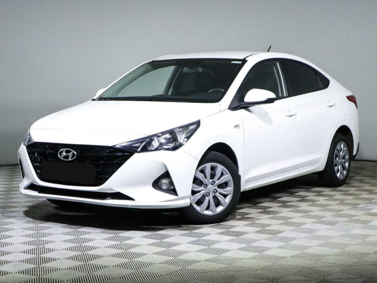 Hyundai Solaris 2022 года с пробегом. Посмотреть фото
