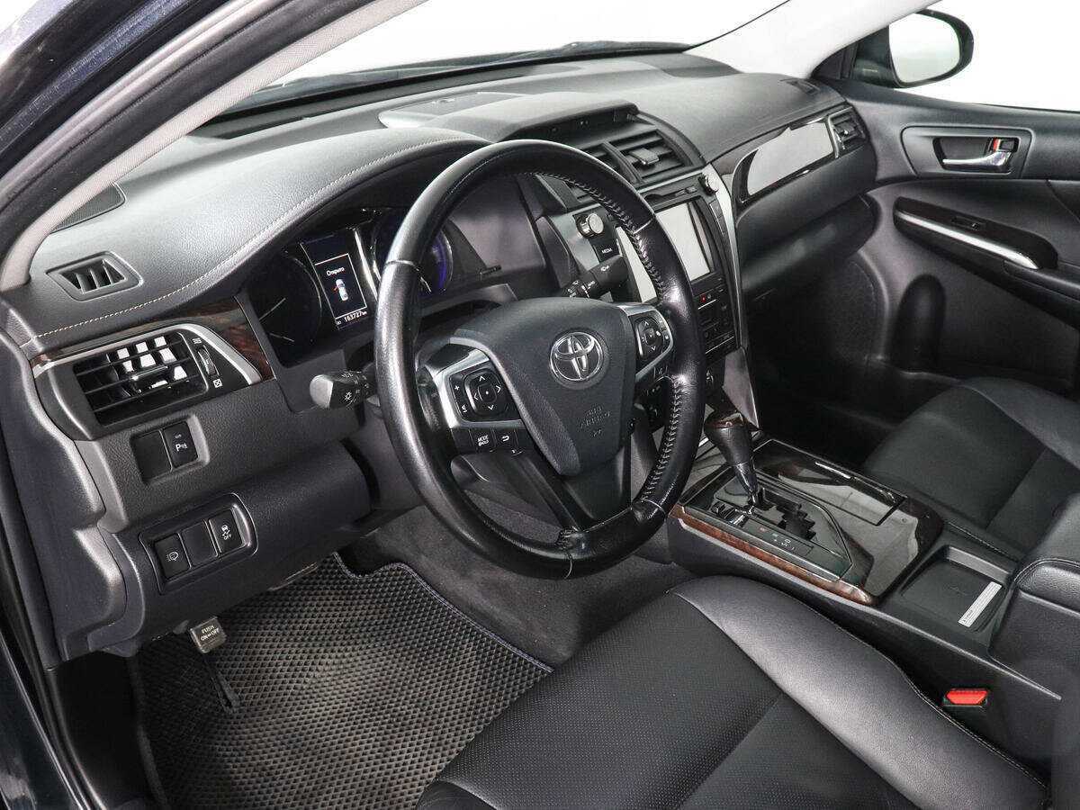 Toyota Camry 2015 года с пробегом. Фото: #8