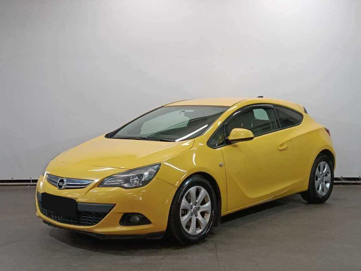Opel Astra 2013 года с пробегом. Посмотреть фото