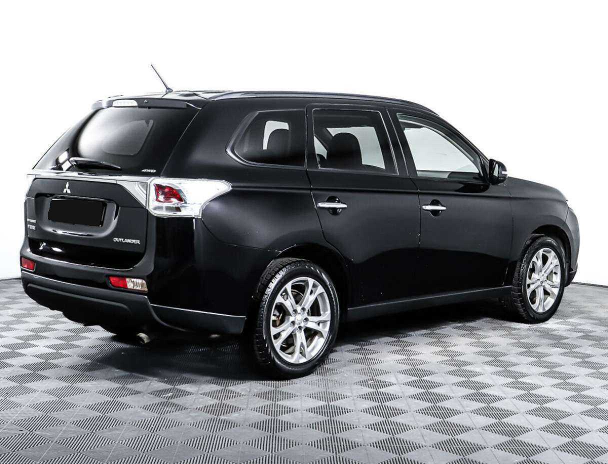 Mitsubishi Outlander 2012 года с пробегом. Фото: #4