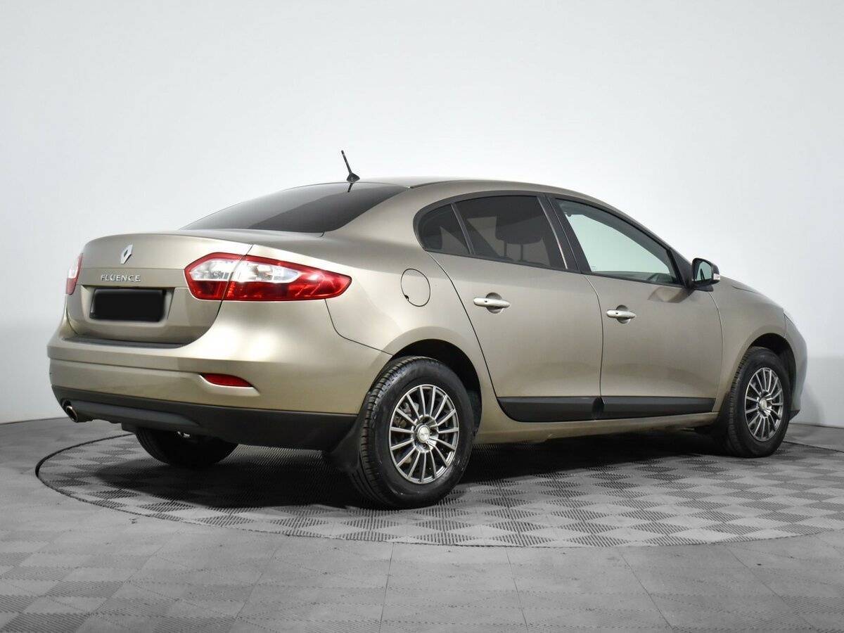 Renault Fluence 2013 года с пробегом. Фото: #3