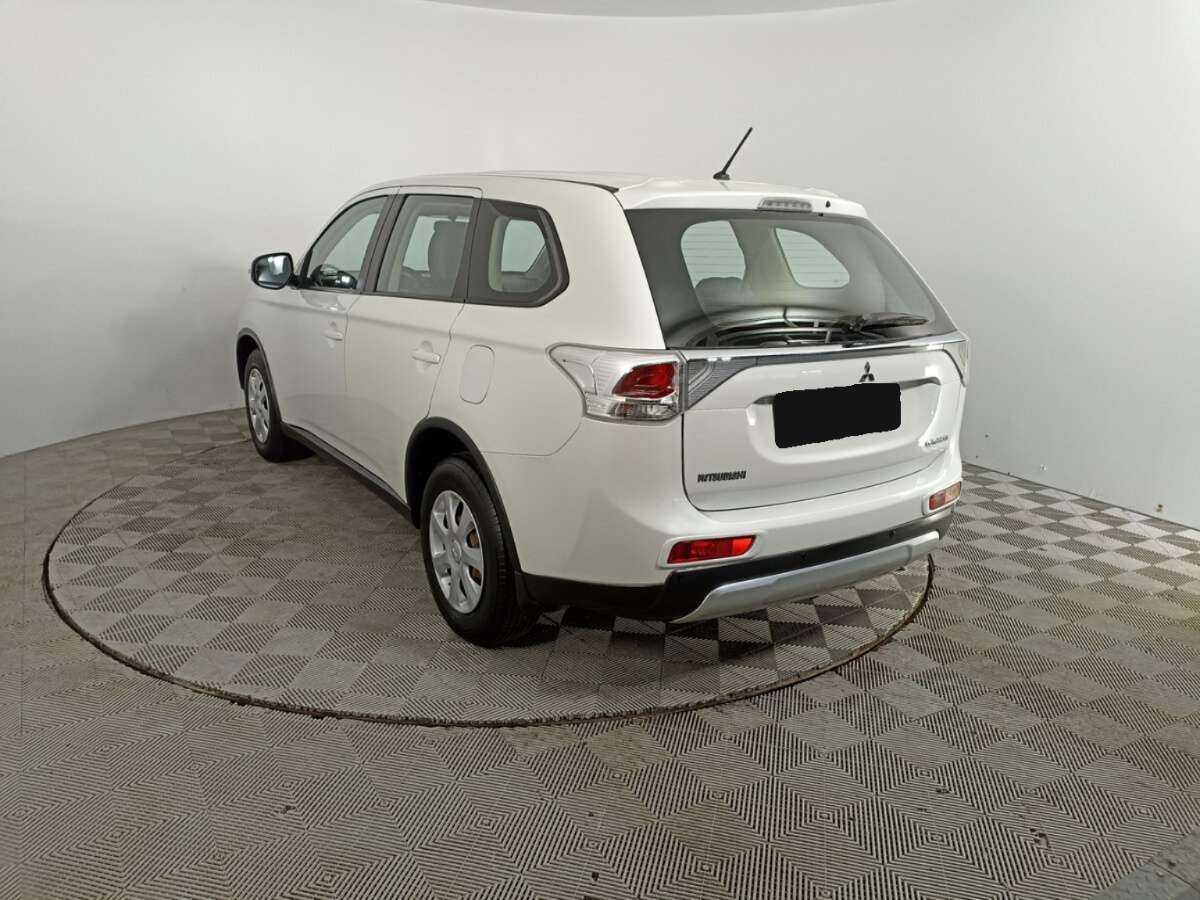 Mitsubishi Outlander 2014 года с пробегом. Фото: #6
