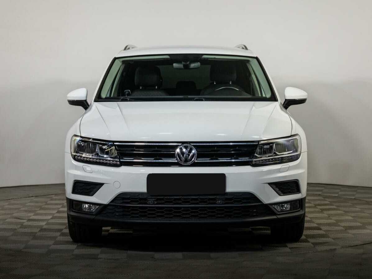 Volkswagen Tiguan 2018 года с пробегом. Посмотреть фото