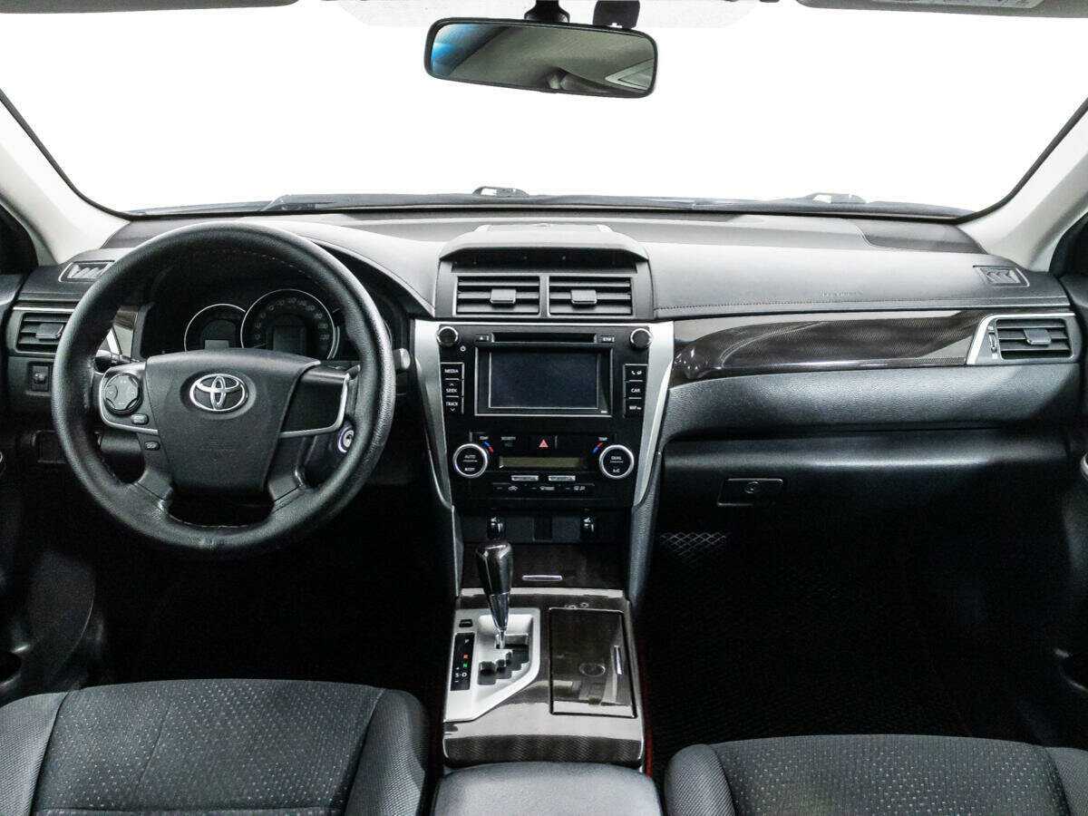Toyota Camry 2014 года с пробегом. Фото: #12