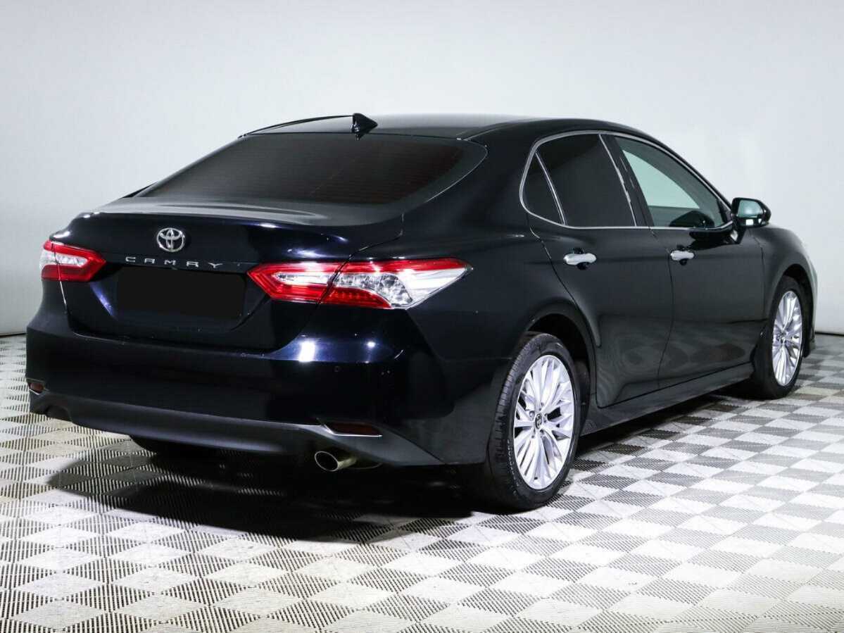 Toyota Camry 2018 года с пробегом. Фото: #3