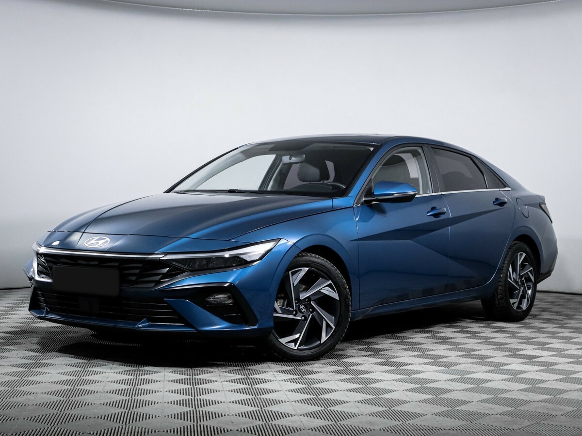 Hyundai Elantra 2023 года с пробегом. Фото: #0