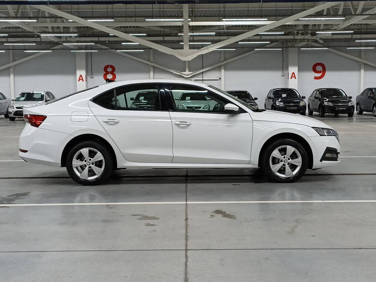 Skoda Octavia 2021 года с пробегом. Фото: #3