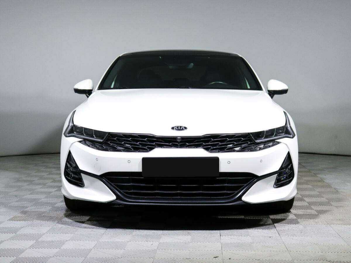 Kia K5 2021 года с пробегом. Фото: #1