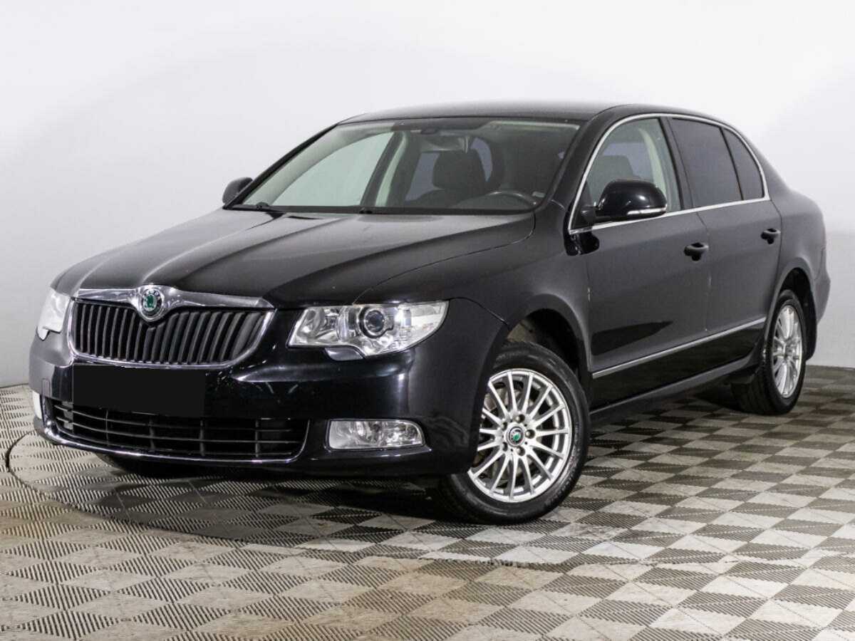 Skoda Superb 2012 года с пробегом. Посмотреть фото