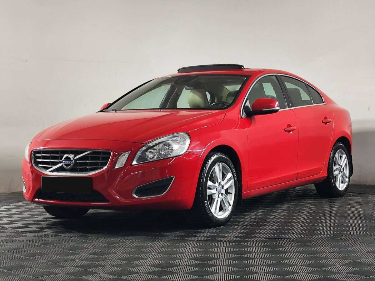 Volvo S60 2012 года с пробегом. Посмотреть фото