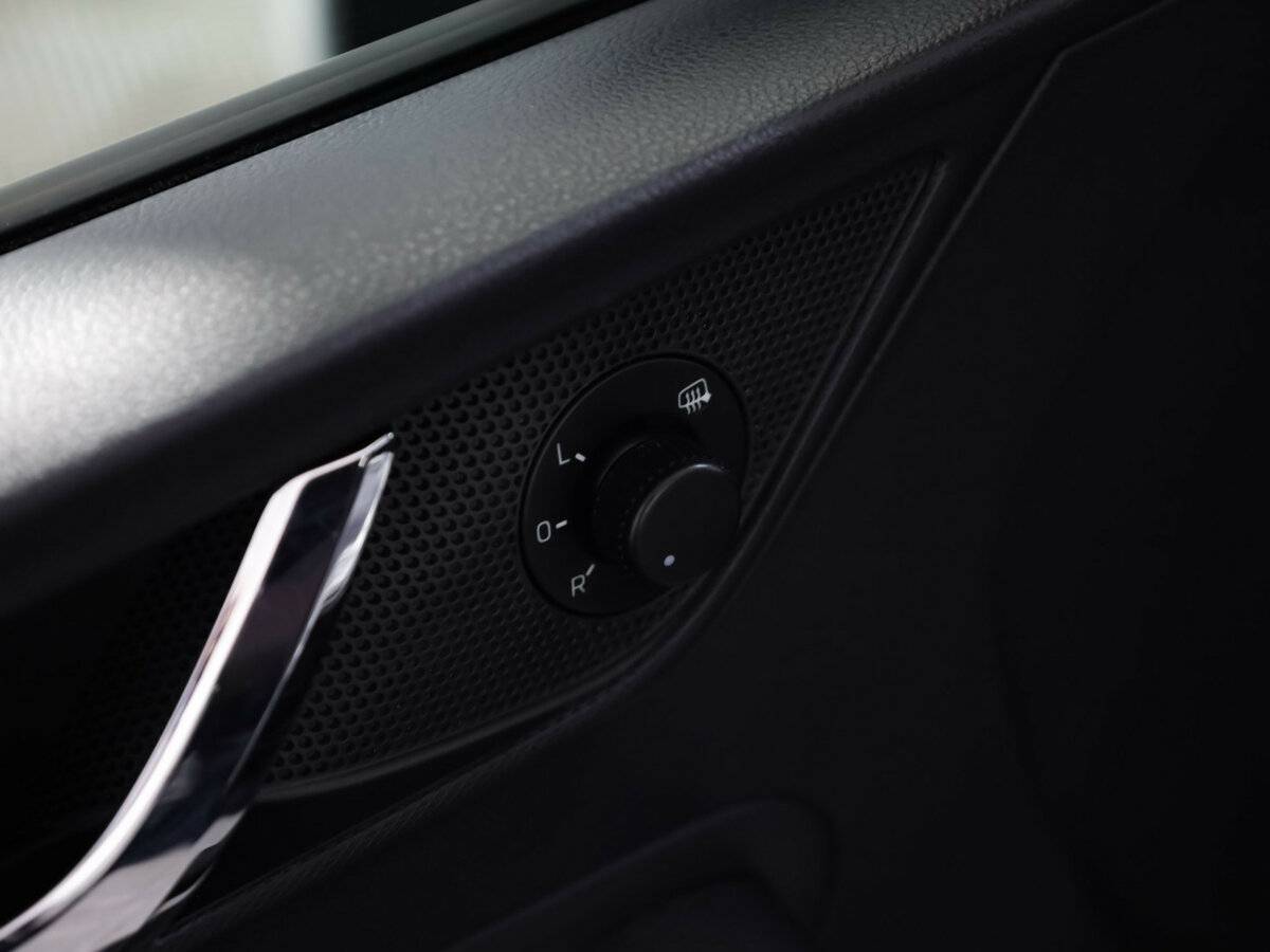 Skoda Rapid 2015 года с пробегом. Фото: #10