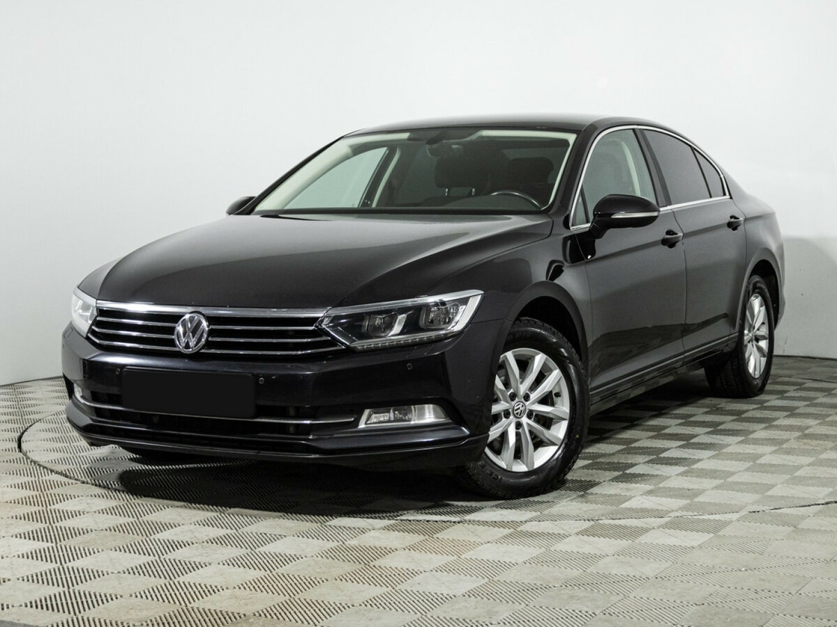 Volkswagen Passat 2017 года с пробегом. Посмотреть фото