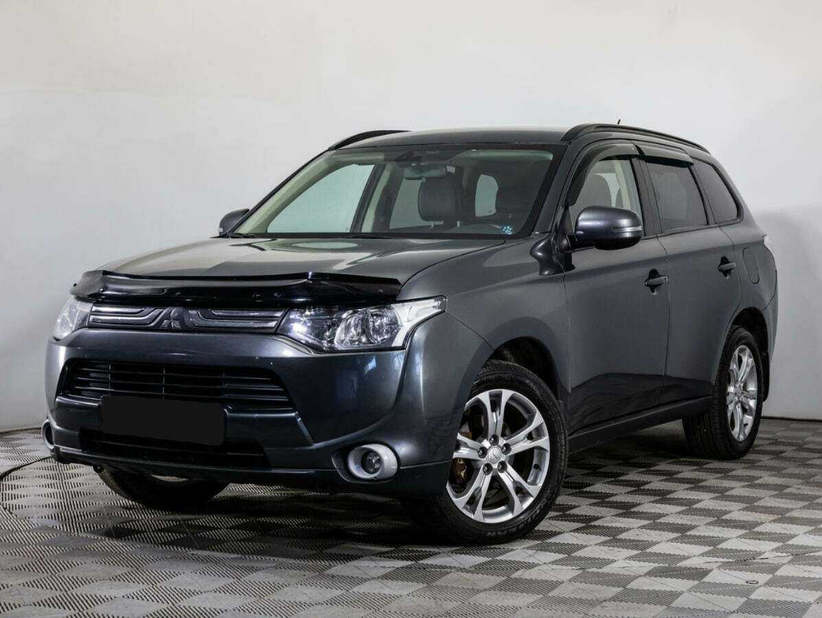 Mitsubishi Outlander 2013 года с пробегом. Посмотреть фото