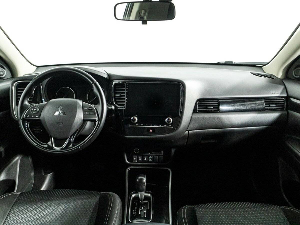 Mitsubishi Outlander 2020 года с пробегом. Фото: #10