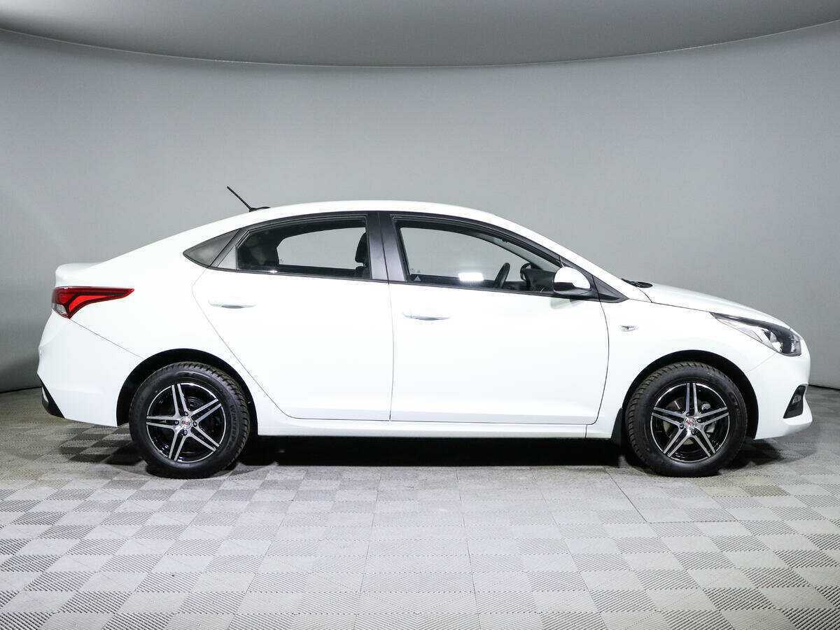 Hyundai Solaris 2020 года с пробегом. Фото: #3