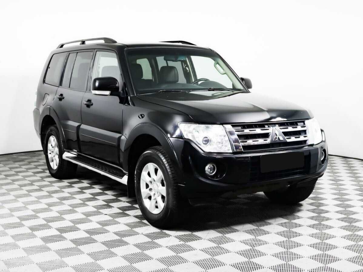 Mitsubishi Pajero 2013 года с пробегом. Фото: #2