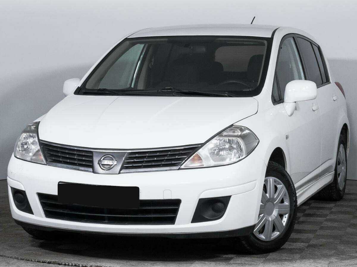 Nissan Tiida 2013 года с пробегом. Фото: #0