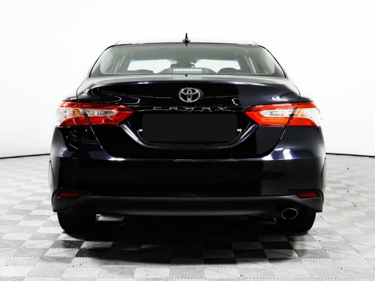 Toyota Camry 2020 года с пробегом. Фото: #4