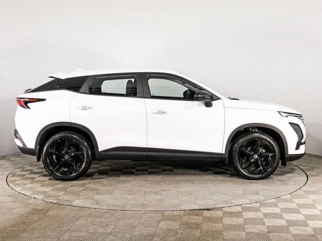 OMODA C5 2022 года с пробегом. Фото: #3