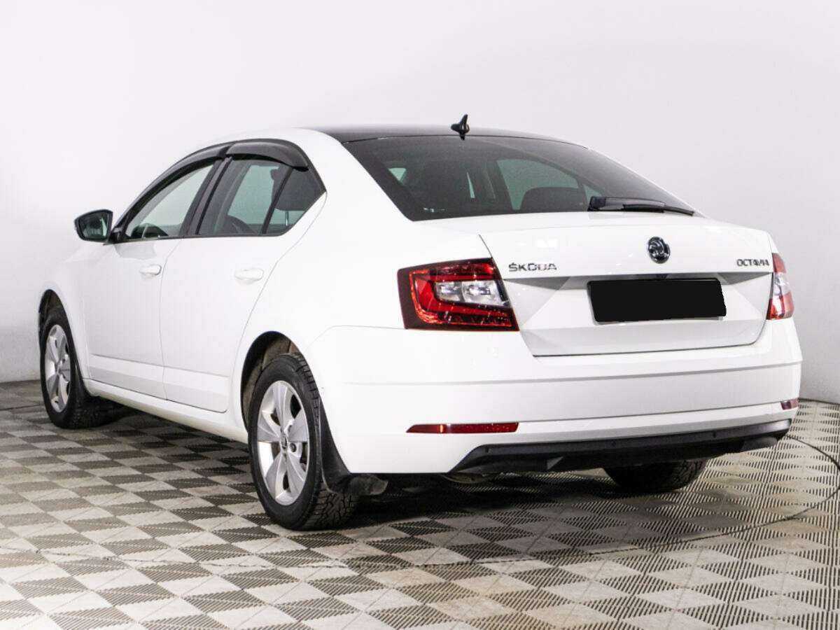 Skoda Octavia 2019 года с пробегом. Фото: #6