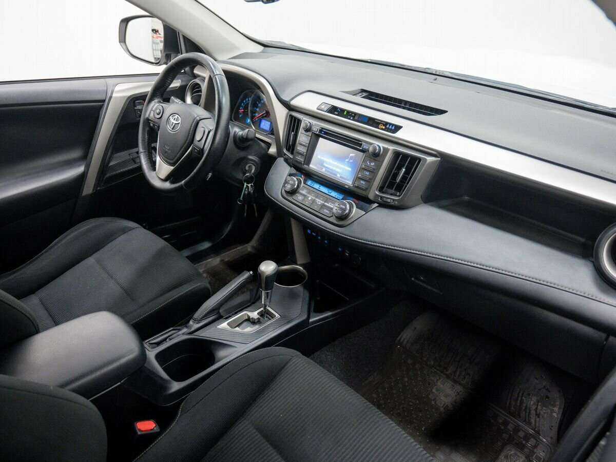 Toyota RAV4 2014 года с пробегом. Фото: #6