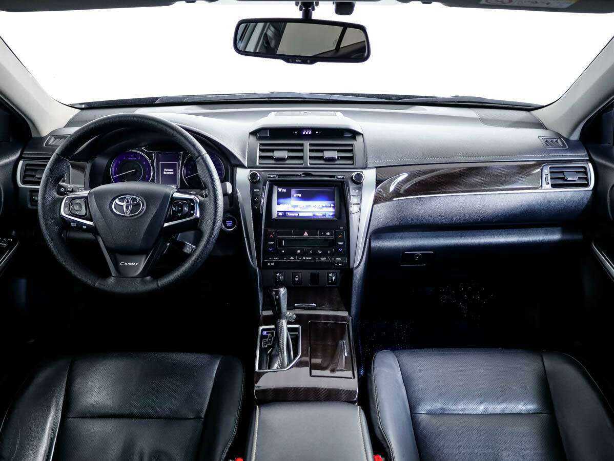 Toyota Camry 2016 года с пробегом. Фото: #8