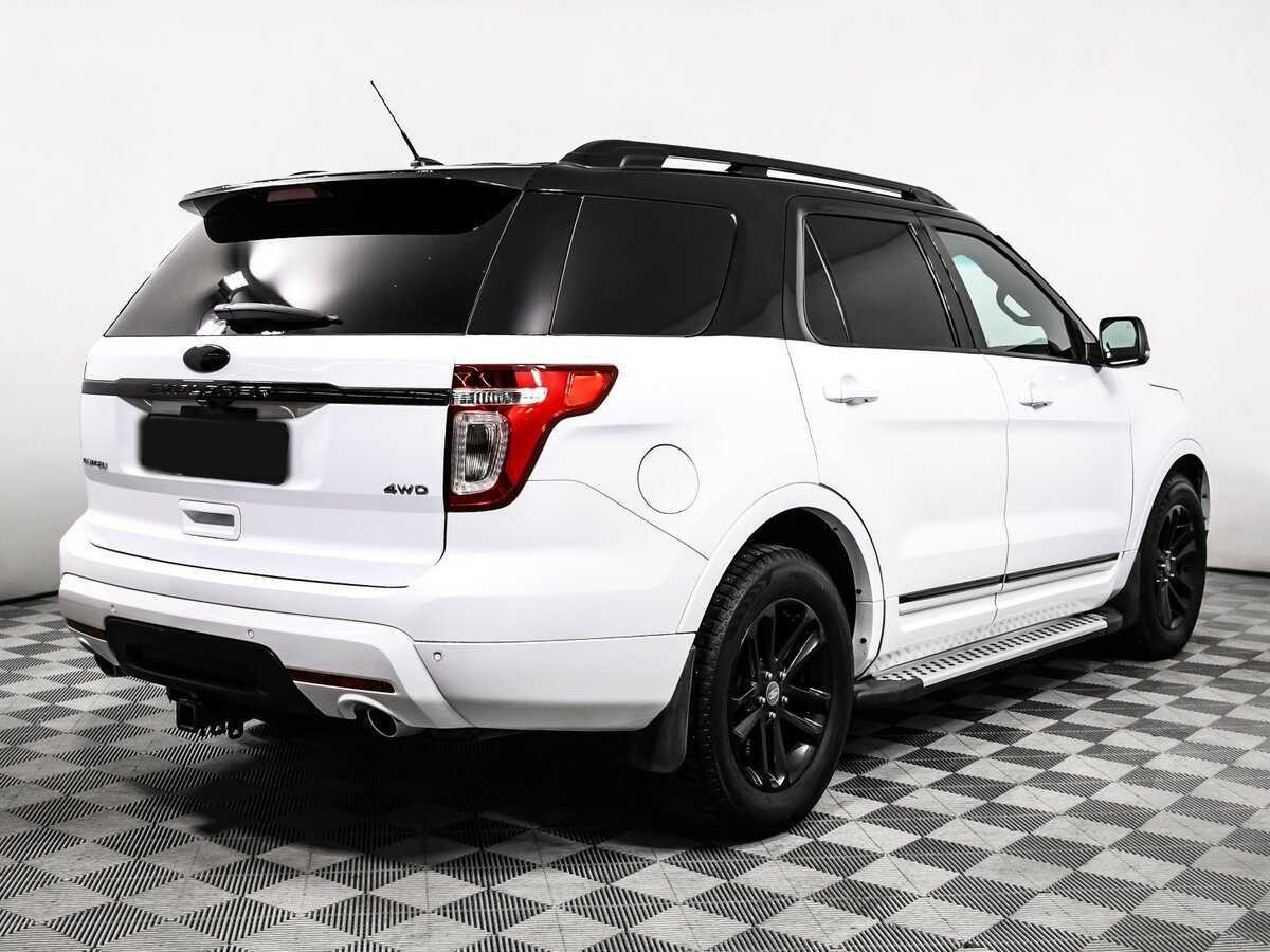 Ford Explorer 2013 года с пробегом. Фото: #4