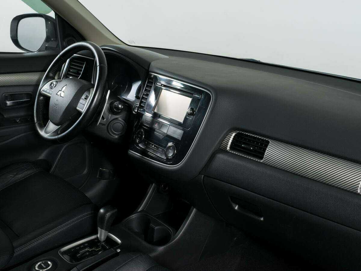 Mitsubishi Outlander 2012 года с пробегом. Фото: #8