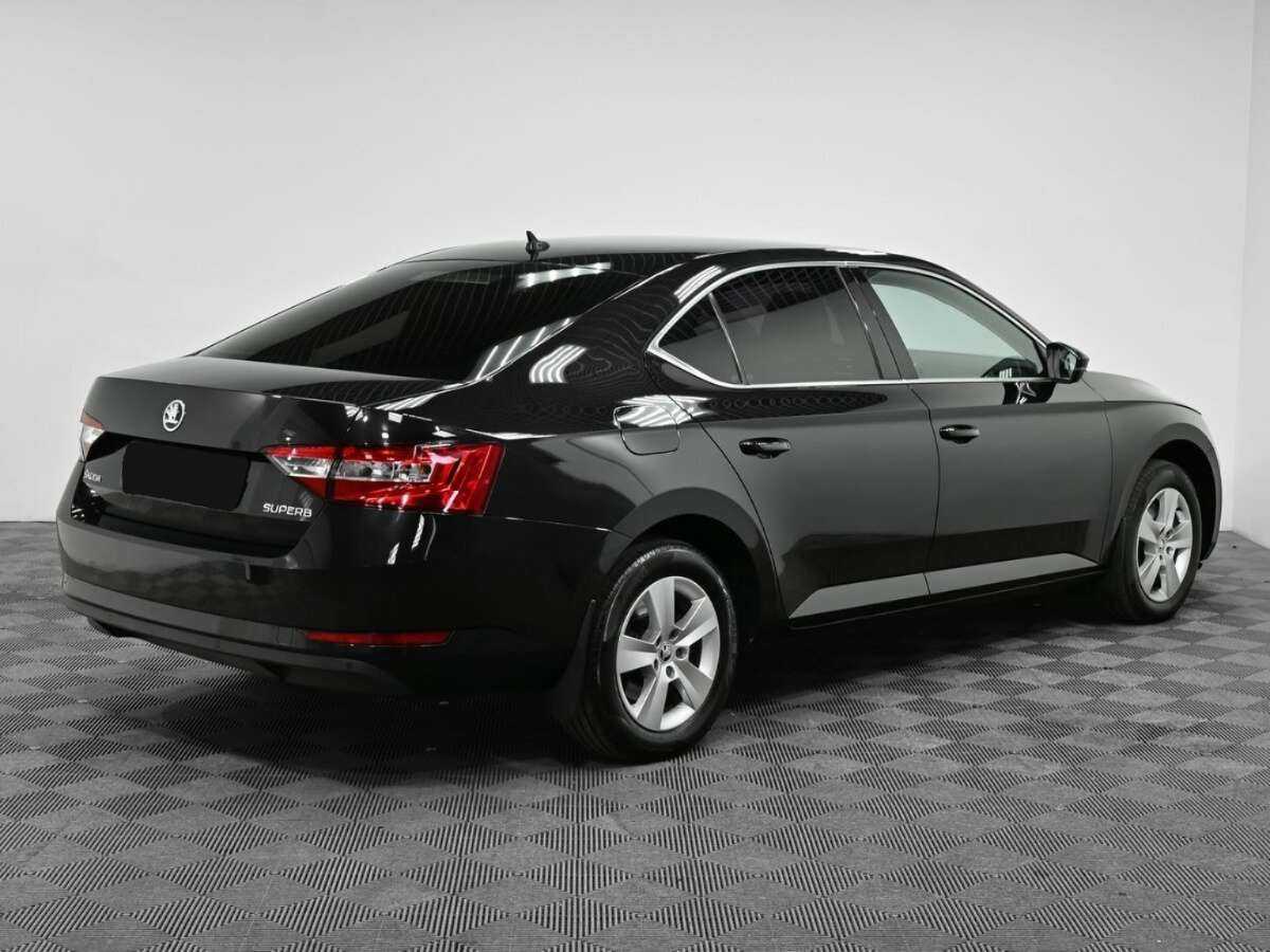 Skoda Superb 2016 года с пробегом. Фото: #1