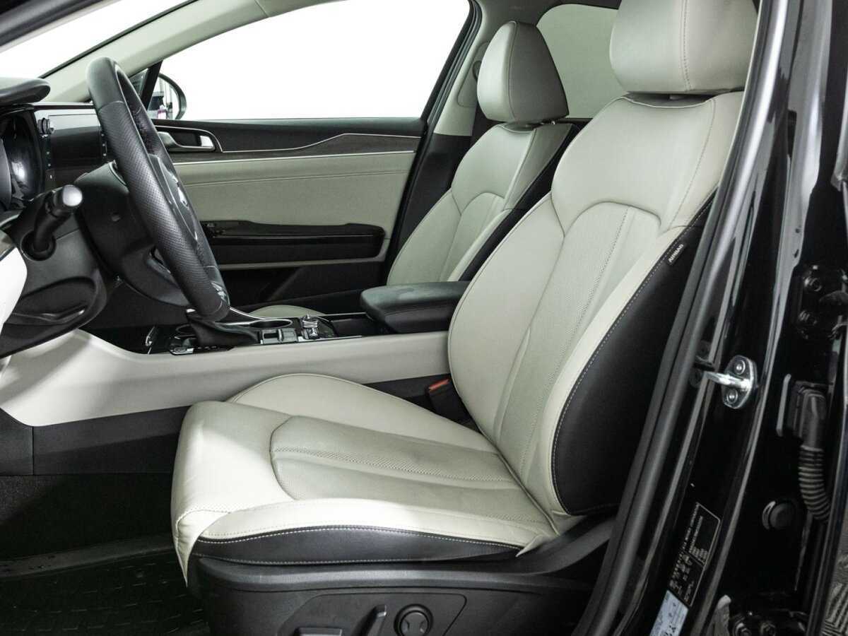 Kia K5 2021 года с пробегом. Фото: #16