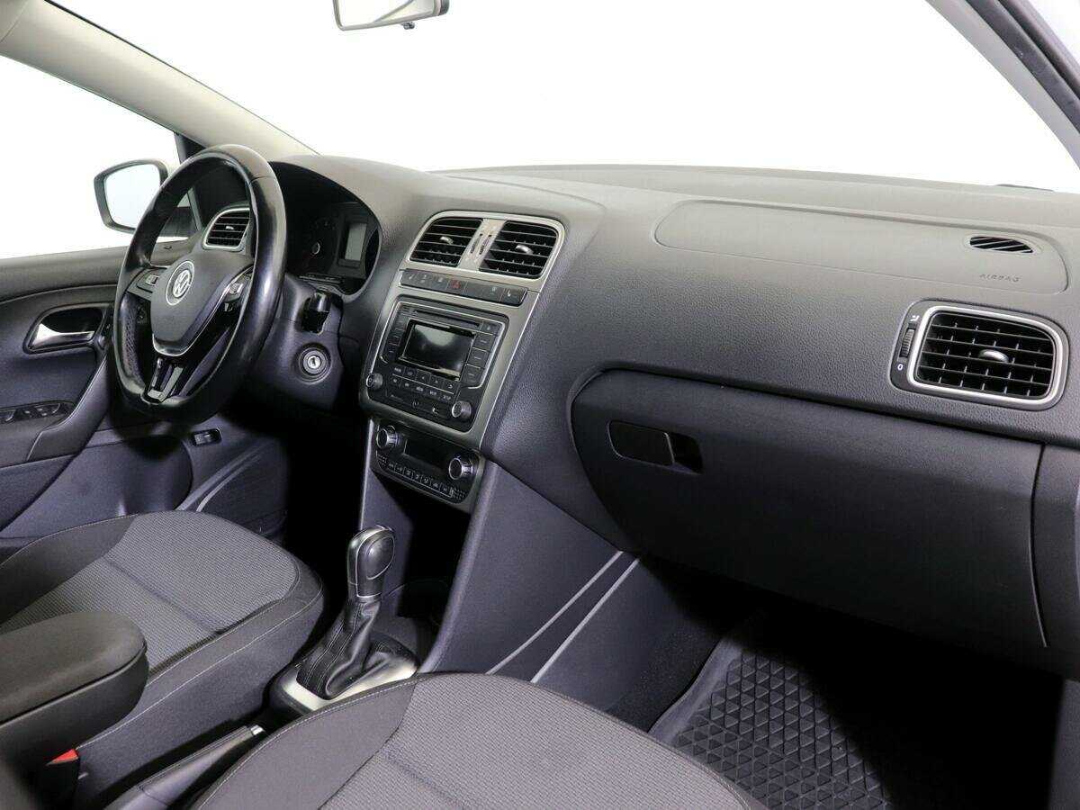 Volkswagen Polo 2017 года с пробегом. Фото: #8