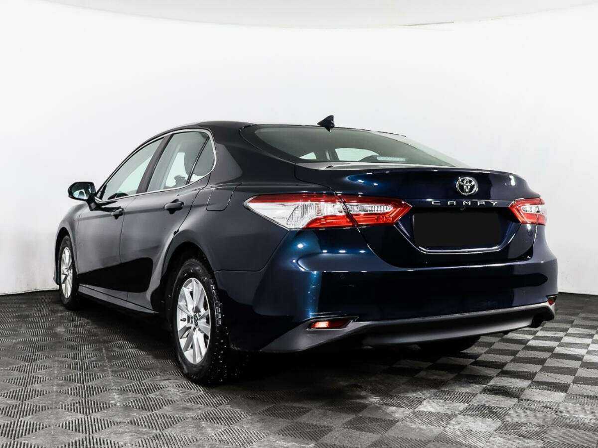 Toyota Camry 2020 года с пробегом. Фото: #4
