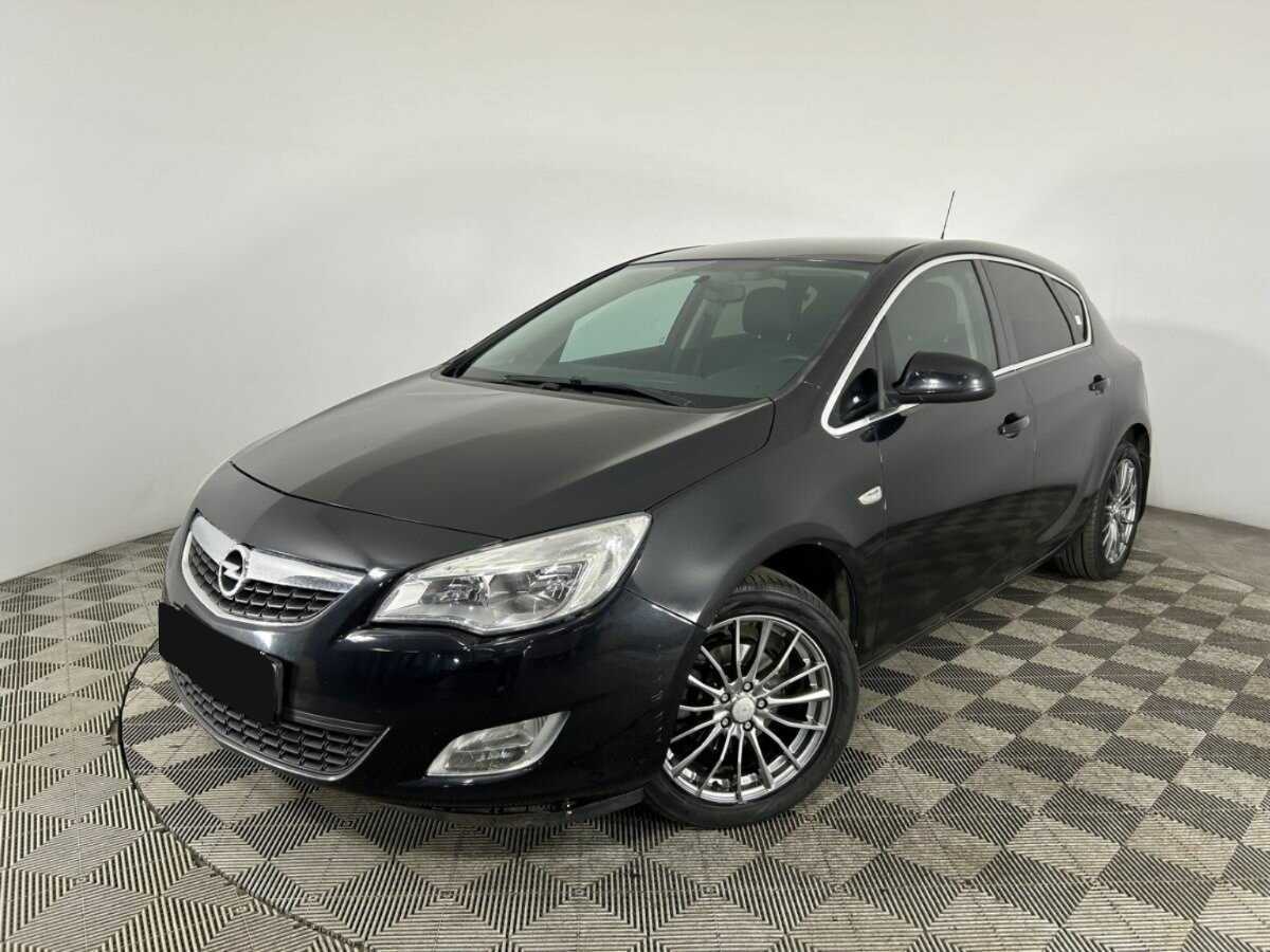 Opel Astra 2012 года с пробегом. Фото: #0
