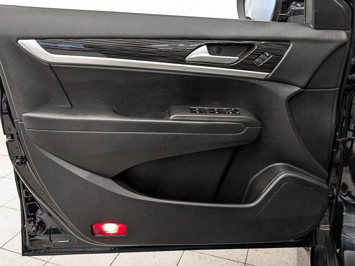 Dongfeng AX7 2018 года с пробегом. Фото: #18