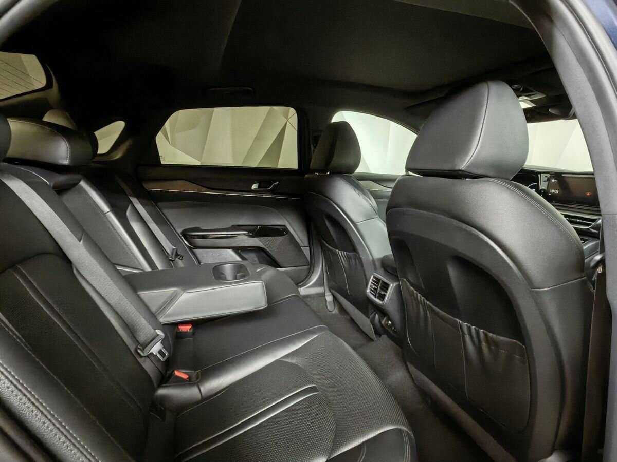 Kia K5 2021 года с пробегом. Фото: #11