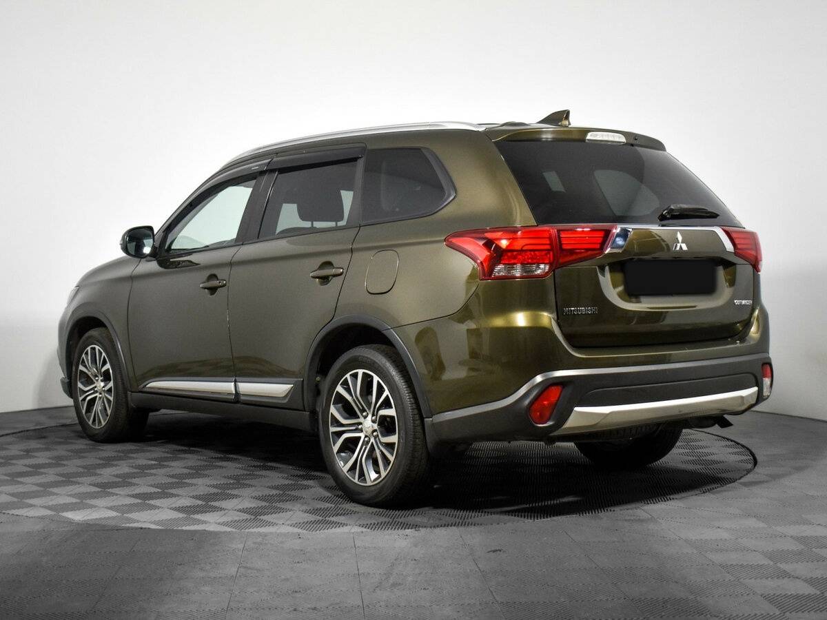 Mitsubishi Outlander 2018 года с пробегом. Фото: #5