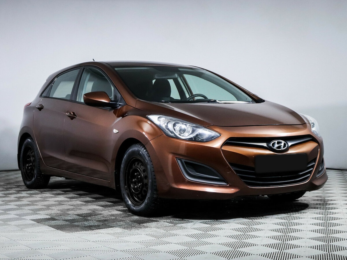 Hyundai i30 2012 года с пробегом. Фото: #2