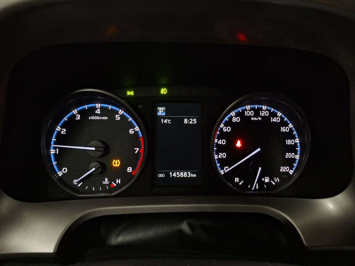 Toyota RAV4 2016 года с пробегом. Фото: #12