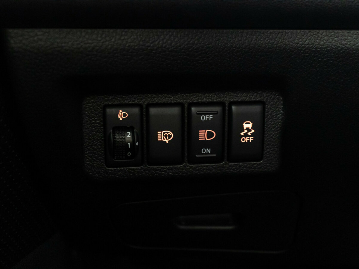Nissan X-Trail 2012 года с пробегом. Фото: #17