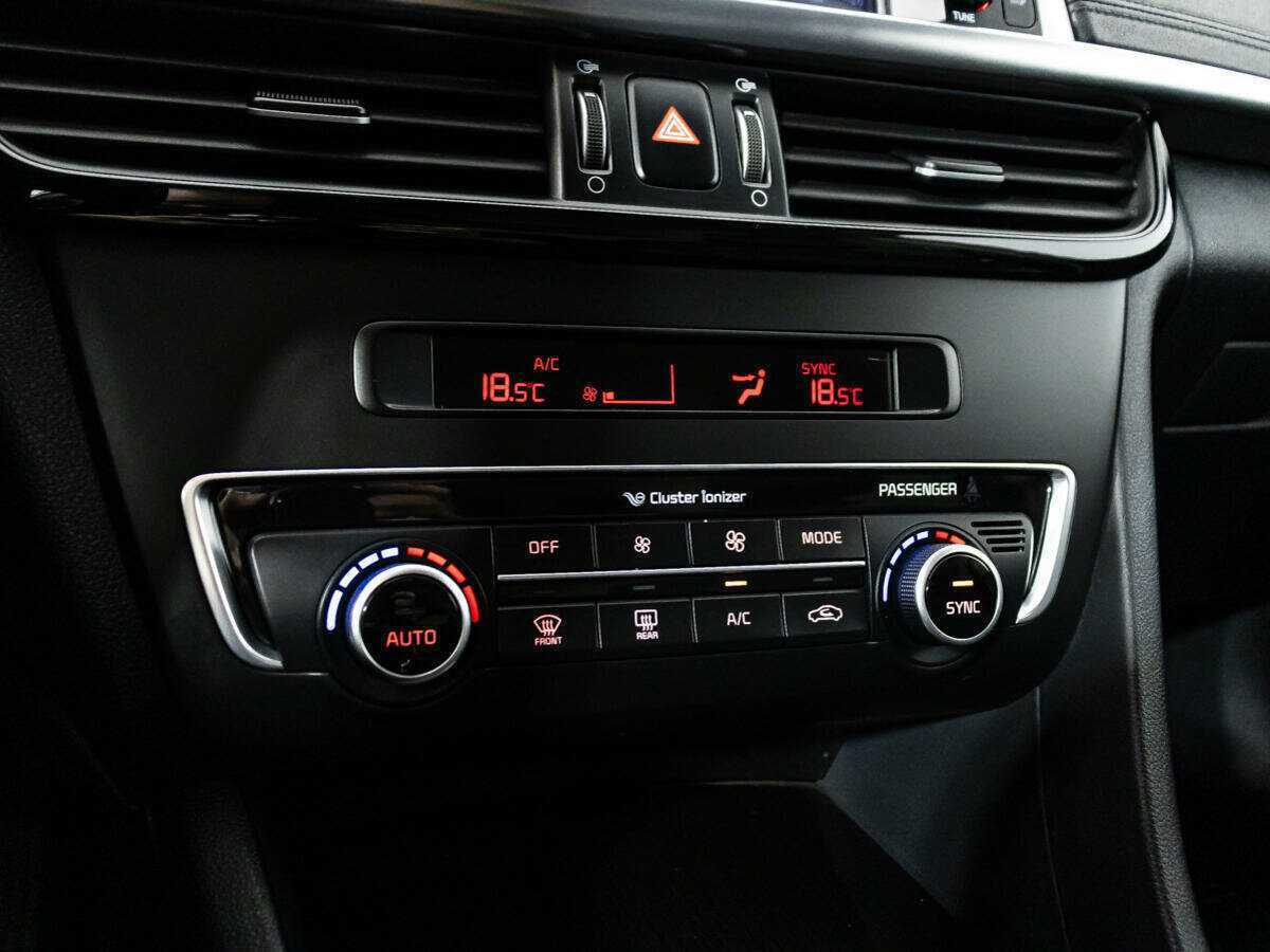 Kia K5 2017 года с пробегом. Фото: #15