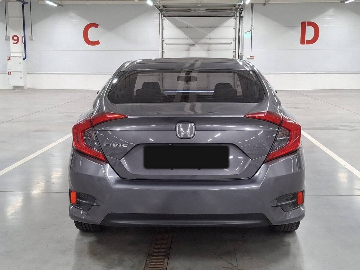 Honda Civic 2016 года с пробегом. Фото: #5