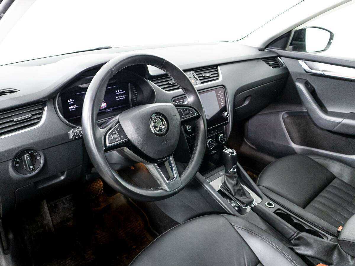 Skoda Octavia 2019 года с пробегом. Фото: #10