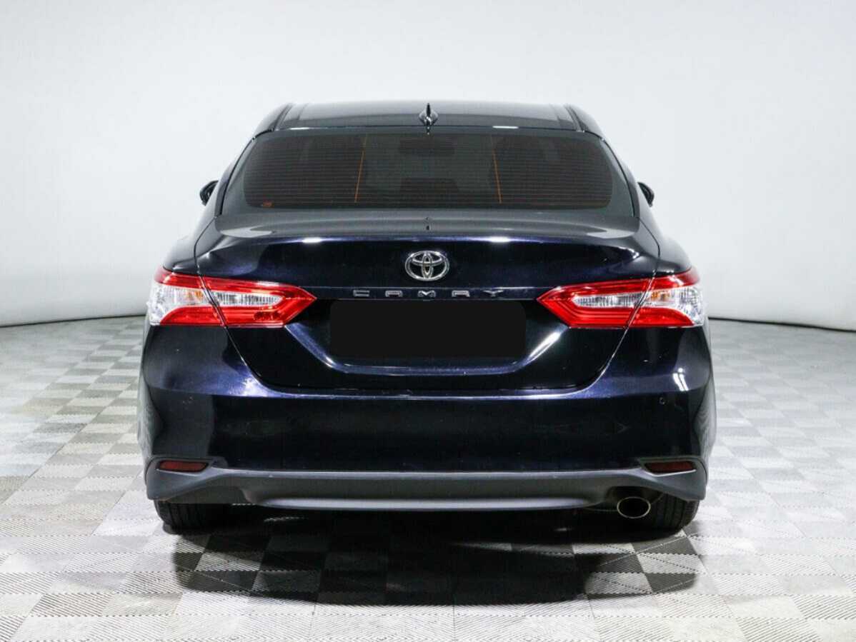 Toyota Camry 2019 года с пробегом. Фото: #5
