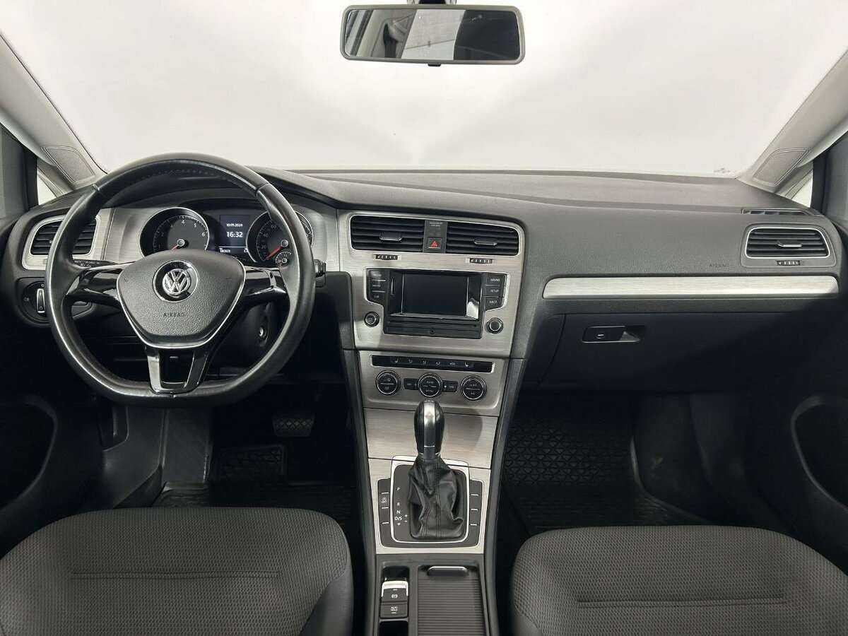 Volkswagen Golf 2015 года с пробегом. Фото: #6