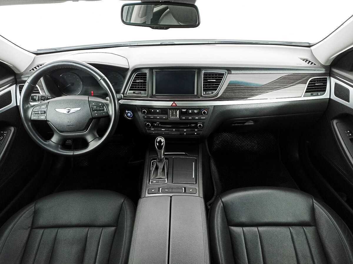 Hyundai Genesis 2016 года с пробегом. Фото: #11