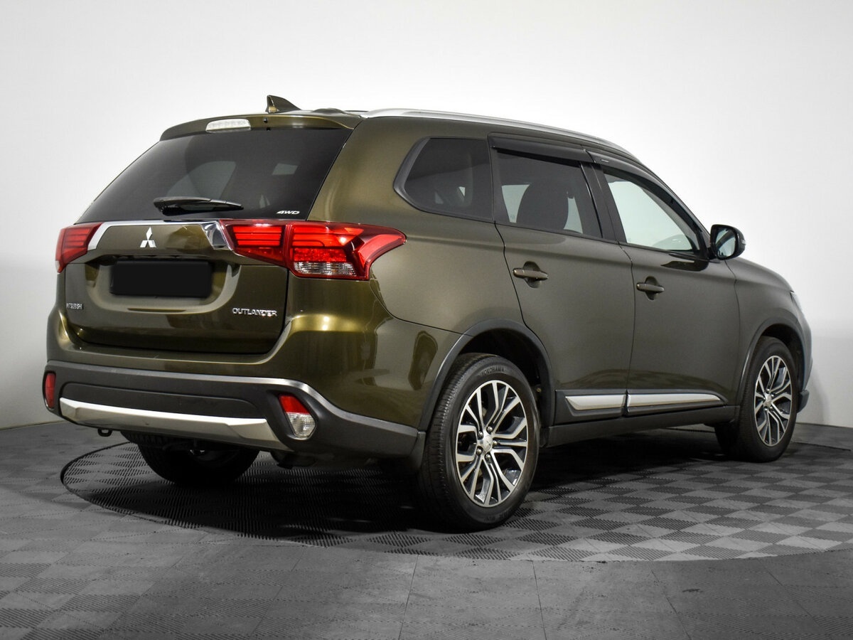 Mitsubishi Outlander 2018 года с пробегом. Фото: #3