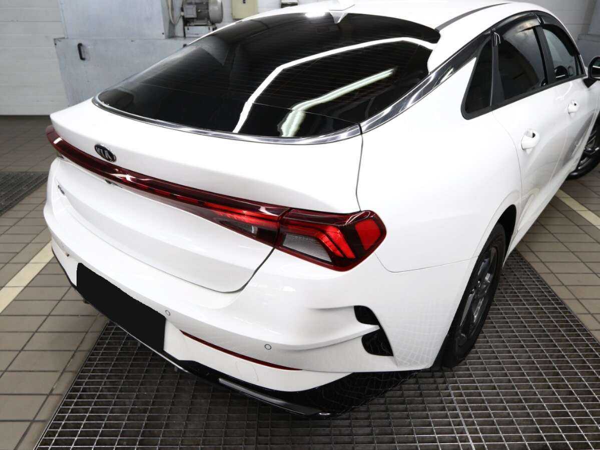 Kia K5 2021 года с пробегом. Фото: #4